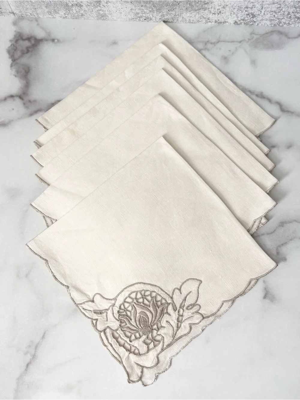 Vintage Linen Napkins Set of 6 Floral Cutwork Embroidered Scalloped Edge